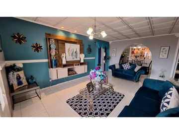 VENDO HERMOSA REMODELADA CASA URB. CAMINO REAL  SAN ANTONIO