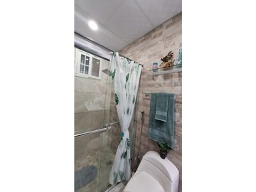 VENDO HERMOSA REMODELADA CASA URB. CAMINO REAL  SAN ANTONIO
