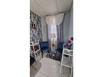 VENDO HERMOSA REMODELADA CASA URB. CAMINO REAL  SAN ANTONIO