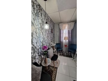 VENDO HERMOSA REMODELADA CASA URB. CAMINO REAL  SAN ANTONIO