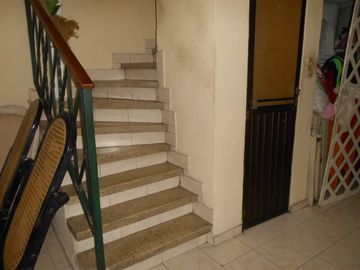 Casa residencial amplia para invertir con buena ubicación