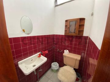 Venta Casa con Amplia Terraza Vista Panorámica en el Centro Histórico San Blas