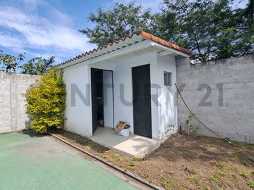 Casa con terreno 1008 m2 de Venta en Guayllabamba