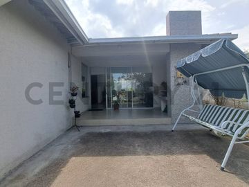 Casa con terreno 1008 m2 de Venta en Guayllabamba