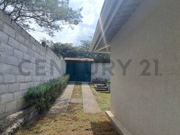 Casa con terreno 1008 m2 de Venta en Guayllabamba