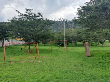 Casa con terreno 1008 m2 de Venta en Guayllabamba