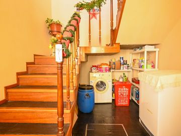 VENTA CASA TIPO PH 7 AMB V. BALLESTER PERMUTA