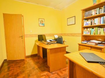 VENTA CASA TIPO PH 7 AMB V. BALLESTER PERMUTA