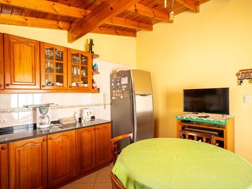 VENTA CASA TIPO PH 7 AMB V. BALLESTER PERMUTA