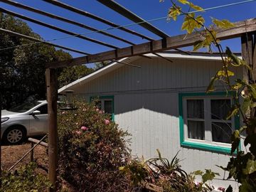 Casa en Venta en Oportunidad! Lindo sitio con cabaña a 800 m de la playa en Cerro Tacna Maitencillo