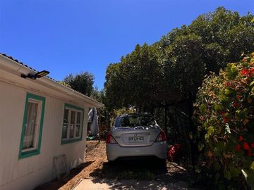 Casa en Venta en Oportunidad! Lindo sitio con cabaña a 800 m de la playa en Cerro Tacna Maitencillo