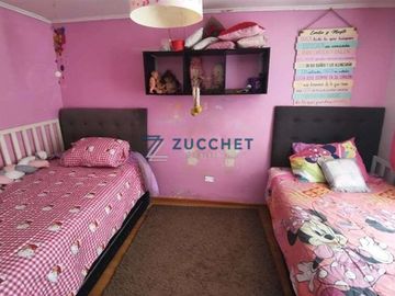 Casa en Venta en A pasos de Plaza Los Diamantes
