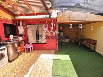 Casa en Venta en A pasos de Plaza Los Diamantes