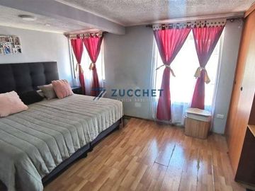 Casa en Venta en A pasos de Plaza Los Diamantes