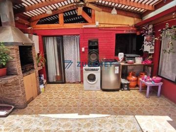 Casa en Venta en A pasos de Plaza Los Diamantes