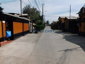 Casa en Venta en Entre Av.3 Pte. y De Lo Infante