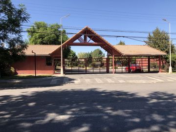 VENDE CASA 4 DORM, 3 BAÑOS EN CONDOMINIO LO HERRERA SAN BERNARDO
