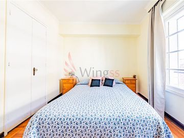 Departamento en Venta en Barrio Lastarria - Acogedor con Piso de Parquet