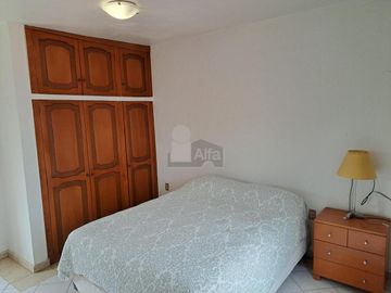 Se vende magnífica casa de 5 recámaras en Fracc. provincias del Canadá, Cuernavaca
