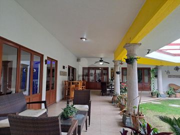 Se vende magnífica casa de 5 recámaras en Fracc. provincias del Canadá, Cuernavaca