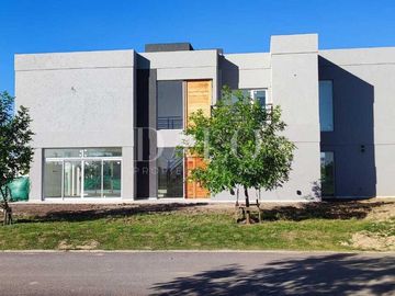 Casa en Venta en Santa Isabel II, Escobar, G.B.A. Zona Norte, Argentina