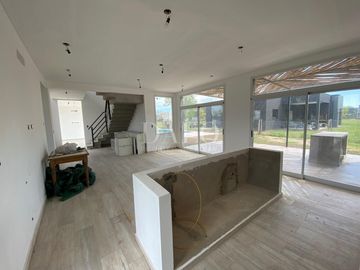 Casa en Venta en Santa Isabel II, Escobar, G.B.A. Zona Norte, Argentina