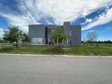 Casa en Venta en Santa Isabel II, Escobar, G.B.A. Zona Norte, Argentina