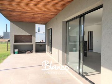 Casa en Venta en Puertos, Escobar, G.B.A. Zona Norte, Argentina