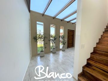 Casa en Venta en Haras Santa Maria, Escobar, G.B.A. Zona Norte, Argentina