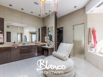 Casa en Venta en San Jorge Village, Malvinas Argentinas, G.B.A. Zona Norte, Argentina