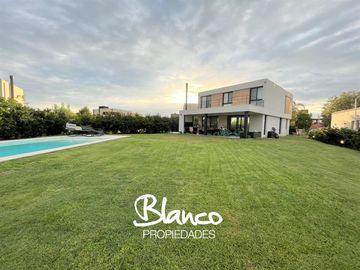 Casa en Venta en Ayres Plaza, Pilar, G.B.A. Zona Norte, Argentina