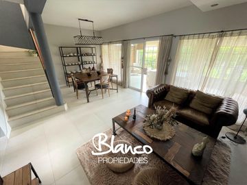 Casa en Venta en Habitat Residencias, Pilar, G.B.A. Zona Norte, Argentina