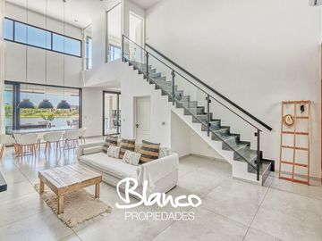 Casa en Venta en El Cantón Norte, El Cantón, Escobar, G.B.A. Zona Norte, Argentina