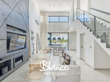 Casa en Venta en El Cantón Norte, El Cantón, Escobar, G.B.A. Zona Norte, Argentina