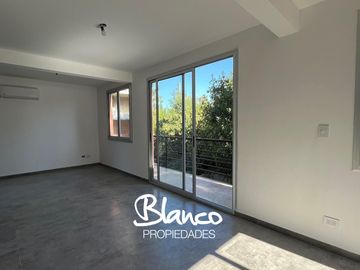 Departamento en Venta en La Esmeralda, Derqui, Pilar, G.B.A. Zona Norte, Argentina