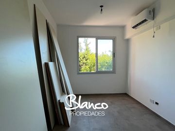 Departamento en Venta en La Esmeralda, Derqui, Pilar, G.B.A. Zona Norte, Argentina