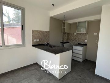 Departamento en Venta en La Esmeralda, Derqui, Pilar, G.B.A. Zona Norte, Argentina