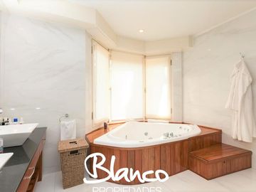 Casa en Venta en Lomas de San Isidro, San Isidro, G.B.A. Zona Norte, Argentina