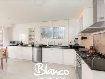 Casa en Venta en Lomas de San Isidro, San Isidro, G.B.A. Zona Norte, Argentina