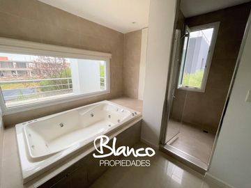 Casa en Venta en El Yacht, Nordelta, Tigre, G.B.A. Zona Norte, Argentina