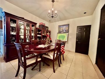 Casa en Venta en Colonia Valle de Vasconcelos San Perdo Garza Garcia