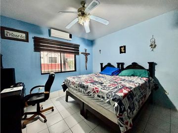 Casa en Venta en Colonia Valle de Vasconcelos San Perdo Garza Garcia