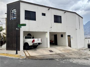 Casa en Venta en Colonia Valle de Vasconcelos San Perdo Garza Garcia