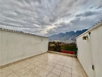 Casa en Venta en Colonia Valle de Vasconcelos San Perdo Garza Garcia