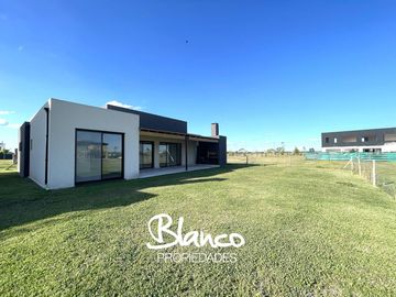 Casa en Venta en Puertos, Escobar, G.B.A. Zona Norte, Argentina