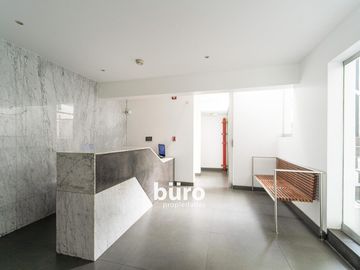 BELLO PENTHOUSE DUPLEX EN VENTA CON TERRAZA CERCA A MELITON PORRAS MIRAFLORES