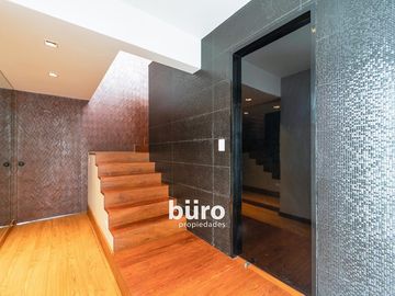 BELLO PENTHOUSE DUPLEX EN VENTA CON TERRAZA CERCA A MELITON PORRAS MIRAFLORES