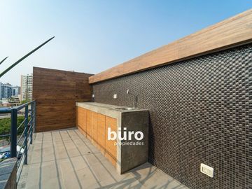 BELLO PENTHOUSE DUPLEX EN VENTA CON TERRAZA CERCA A MELITON PORRAS MIRAFLORES