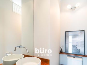 BELLO PENTHOUSE DUPLEX EN VENTA CON TERRAZA CERCA A MELITON PORRAS MIRAFLORES