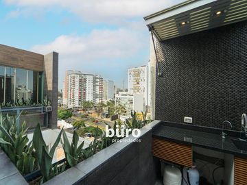 BELLO PENTHOUSE DUPLEX EN VENTA CON TERRAZA CERCA A MELITON PORRAS MIRAFLORES